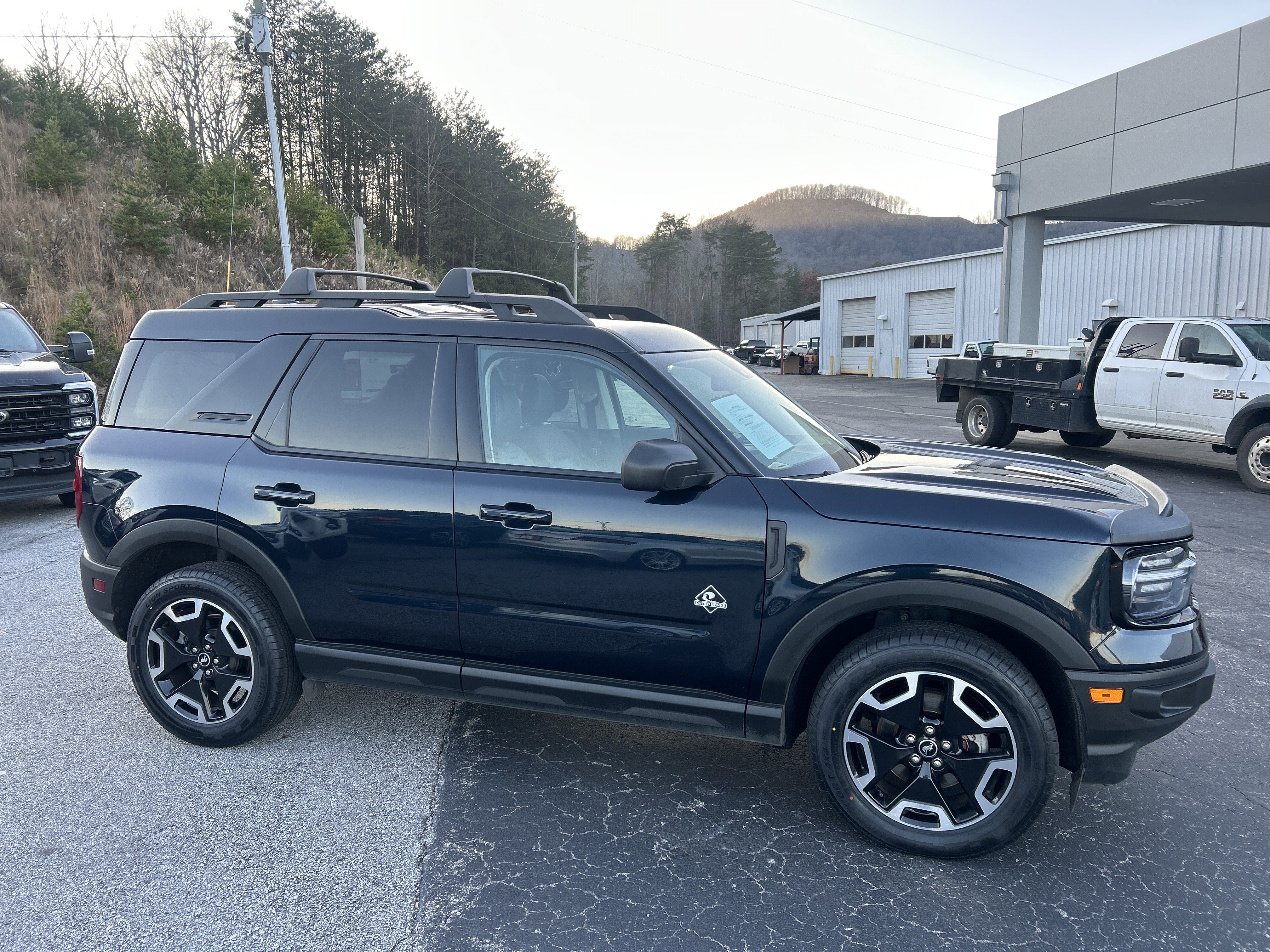 Used 2022 Ford Bronco Sport Outer Banks w/ Tech Package image 10