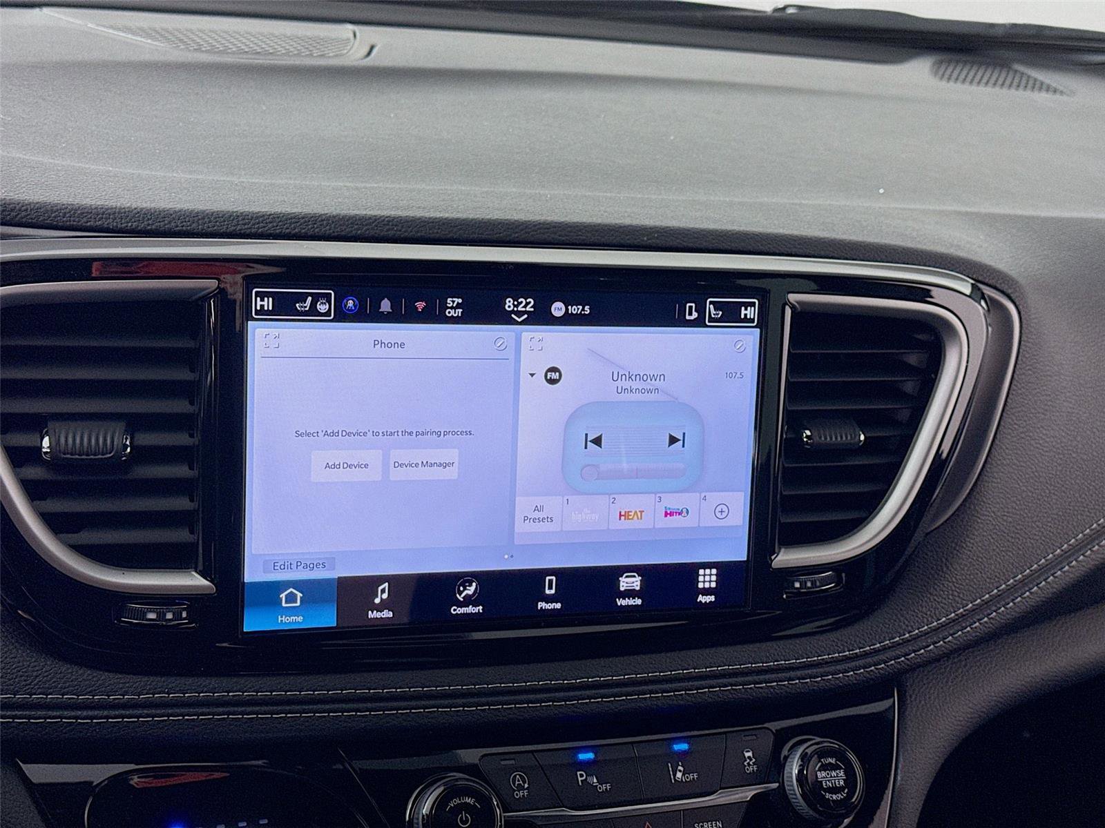 New 2026 Chrysler Pacifica Select AWD/4WD image 8