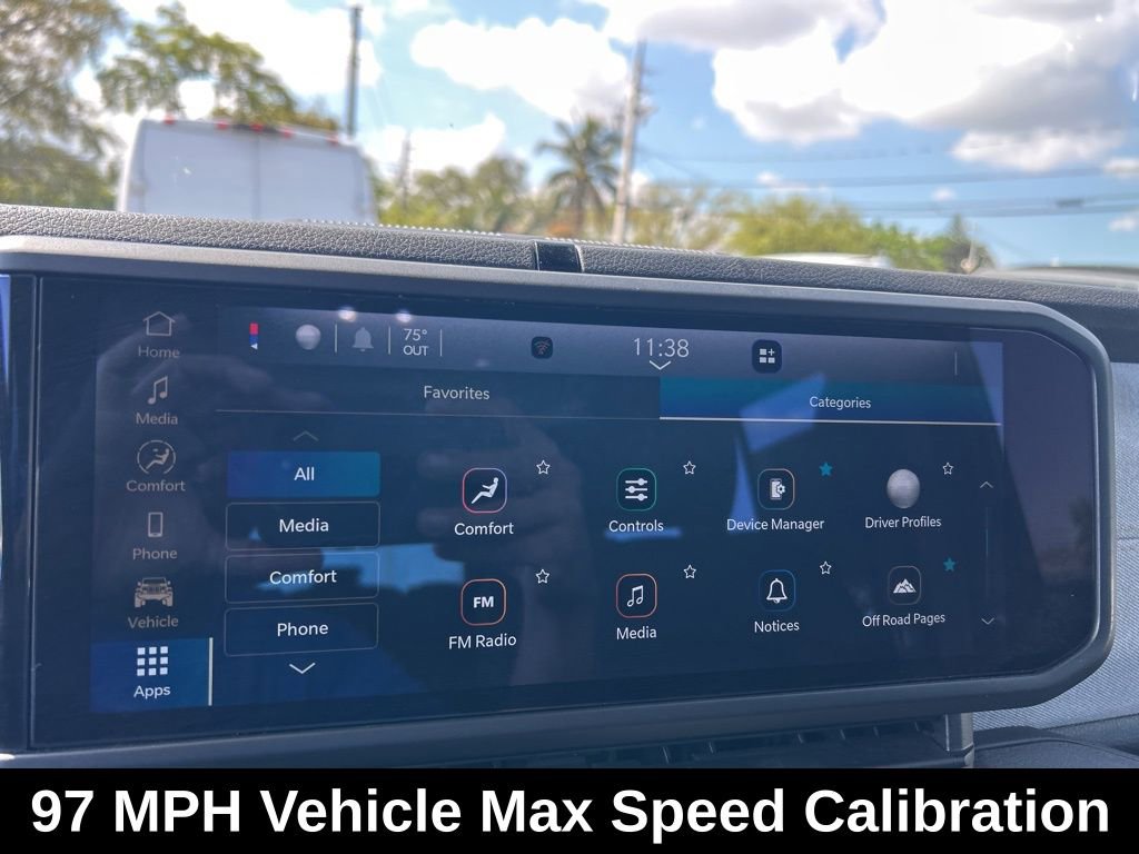 Used 2024 Jeep Wrangler Willys image 41