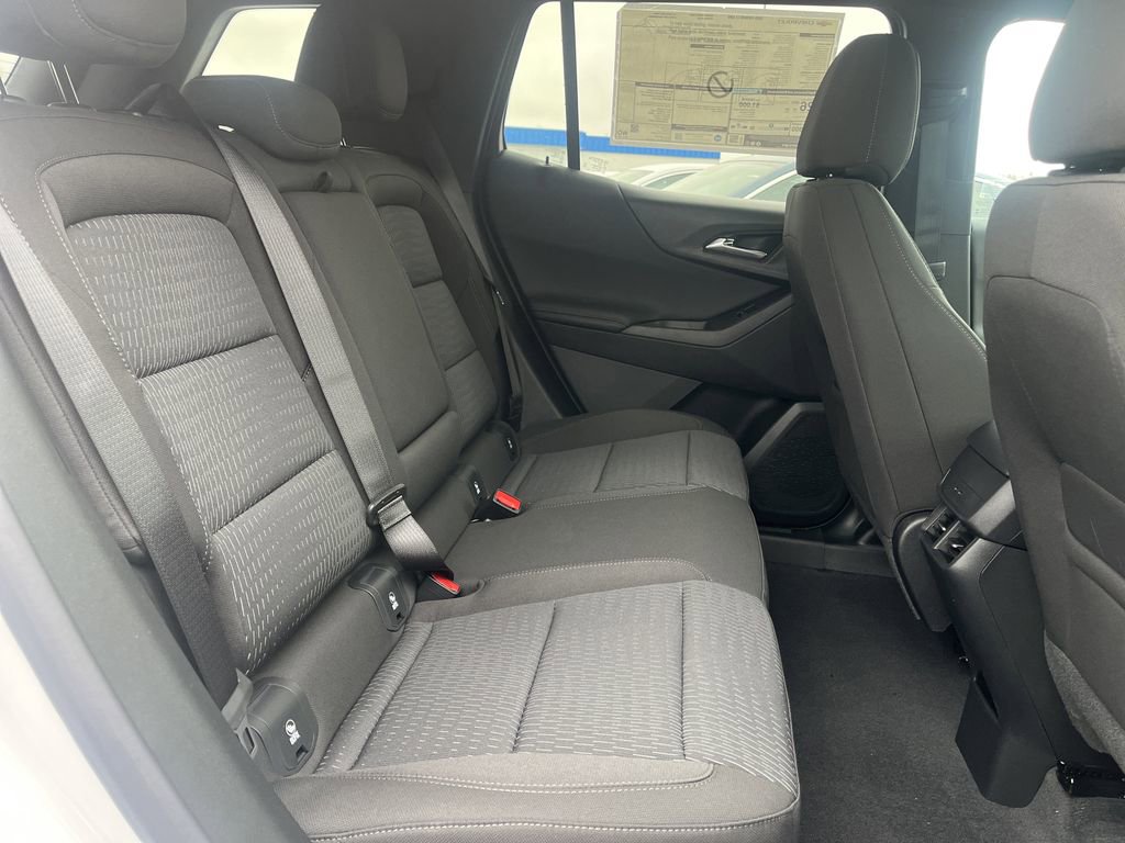 New 2026 Chevrolet Equinox LT w/ Safety and Technology Package image 16