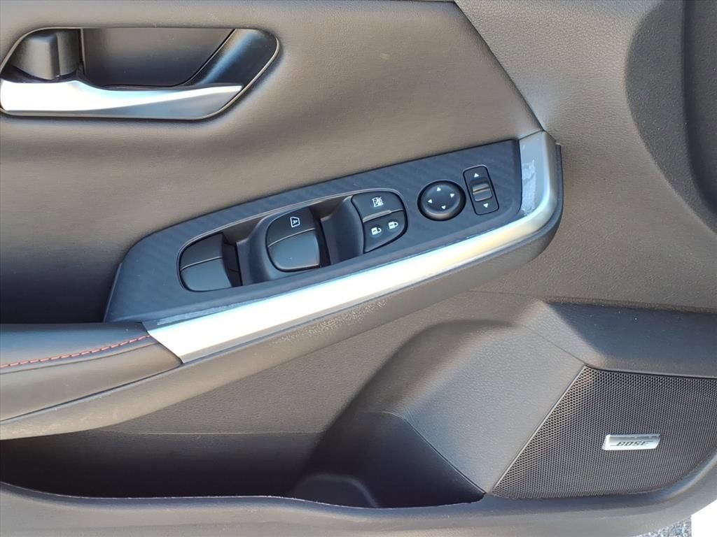 Used 2024 Nissan Sentra SR w/ SR Premium Package image 17