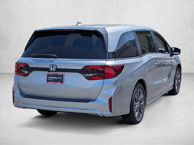 New 2026 Honda Odyssey Touring image 2