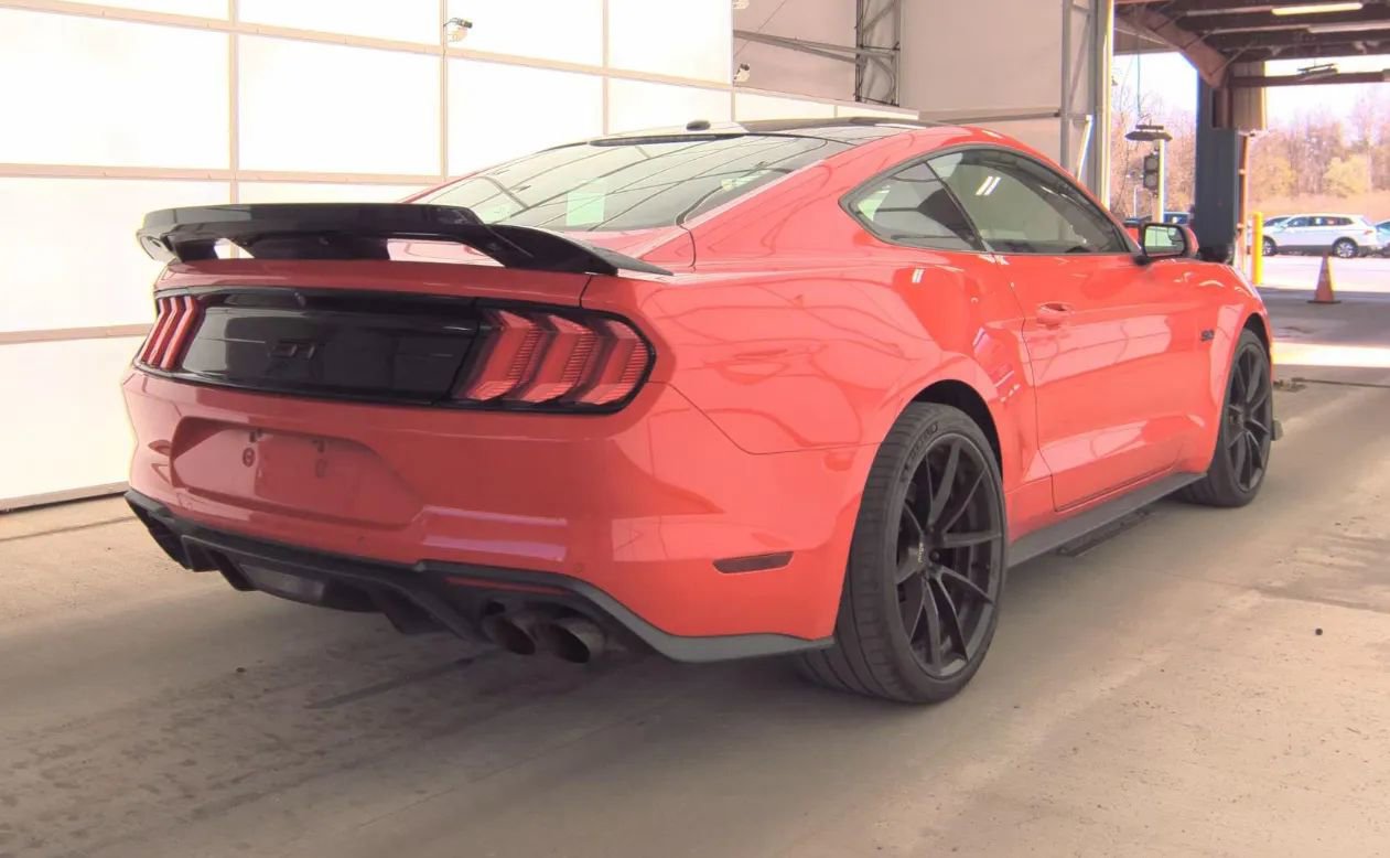 Used 2019 Ford Mustang GT w/ Black Accent Package RWD image 4