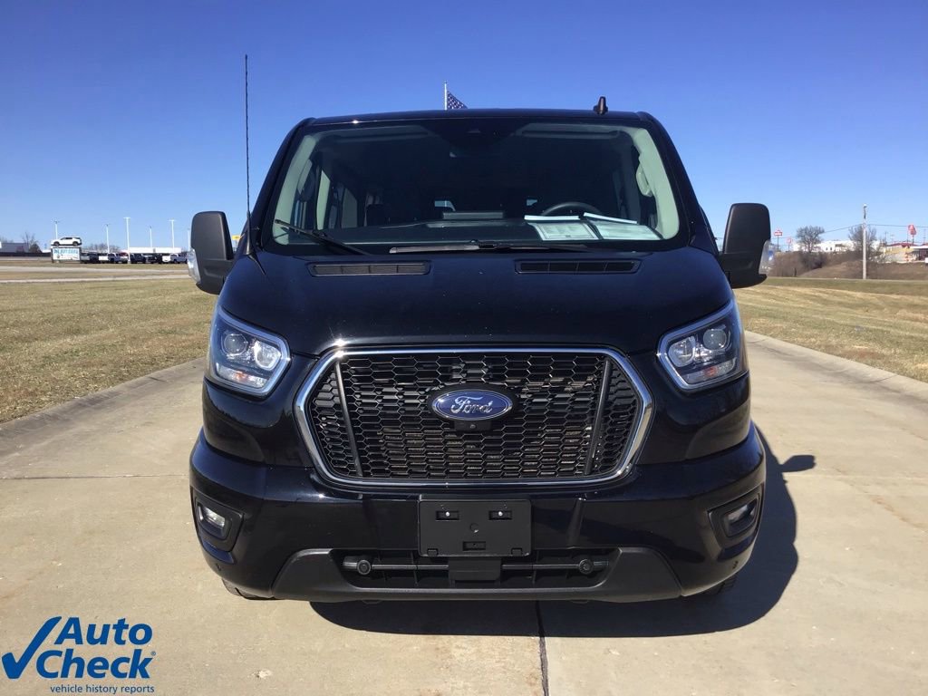 Used 2023 Ford Transit 350 148 Low Roof Wagon image 10