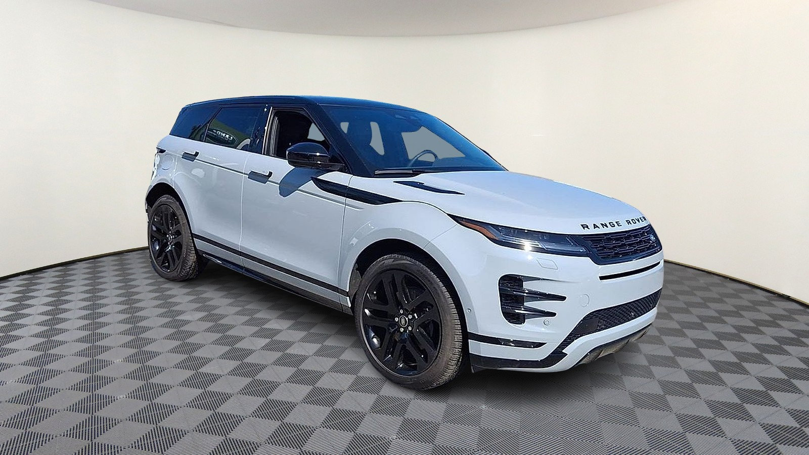 Certified 2026 Land Rover Range Rover Evoque Dynamic SE AWD/4WD image 2