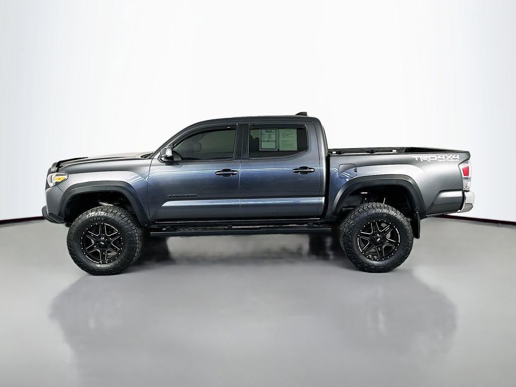 Used 2020 Toyota Tacoma TRD Off-Road AWD/4WD image 4