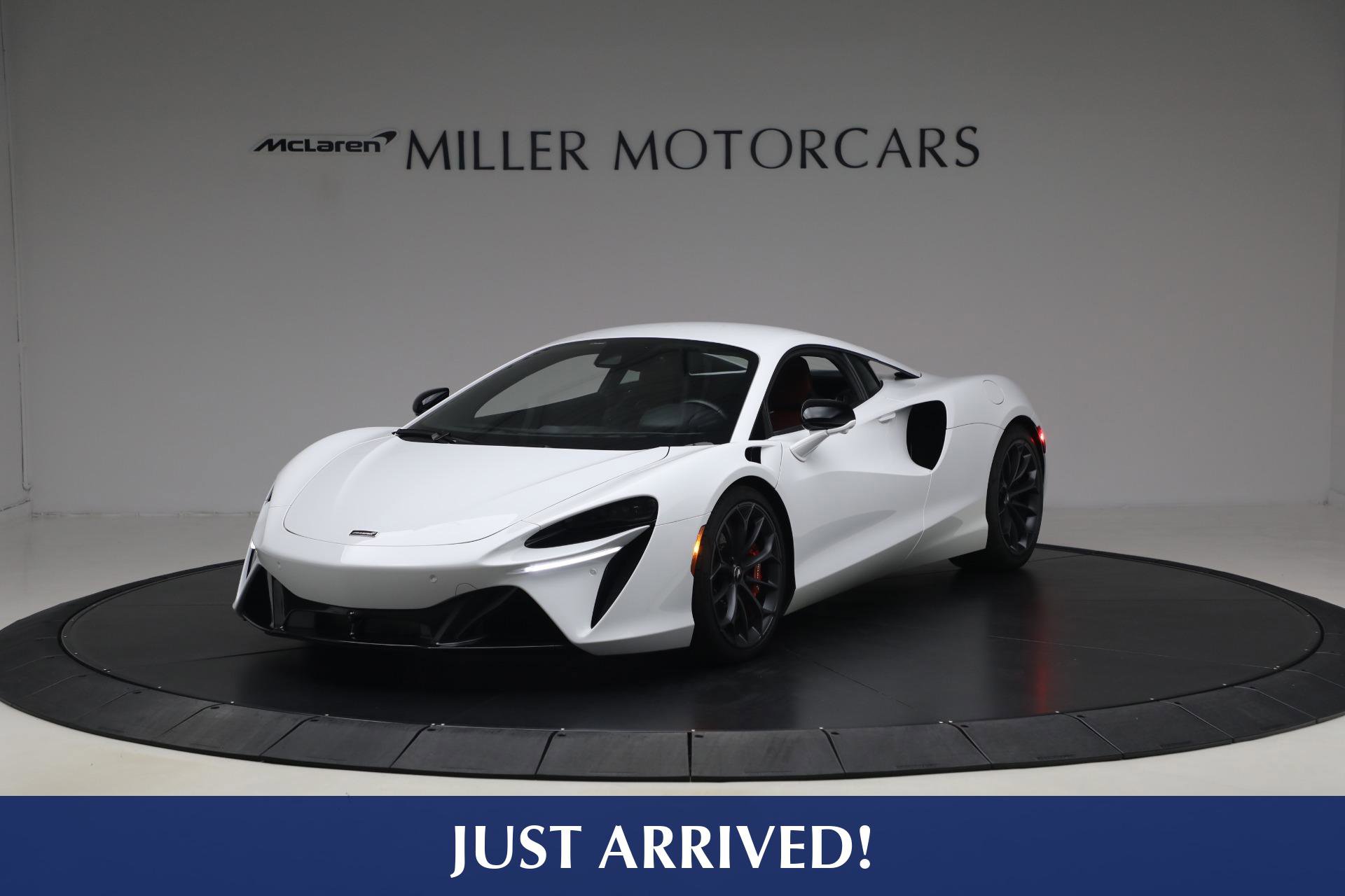 Used 2023 McLaren Artura RWD image 1