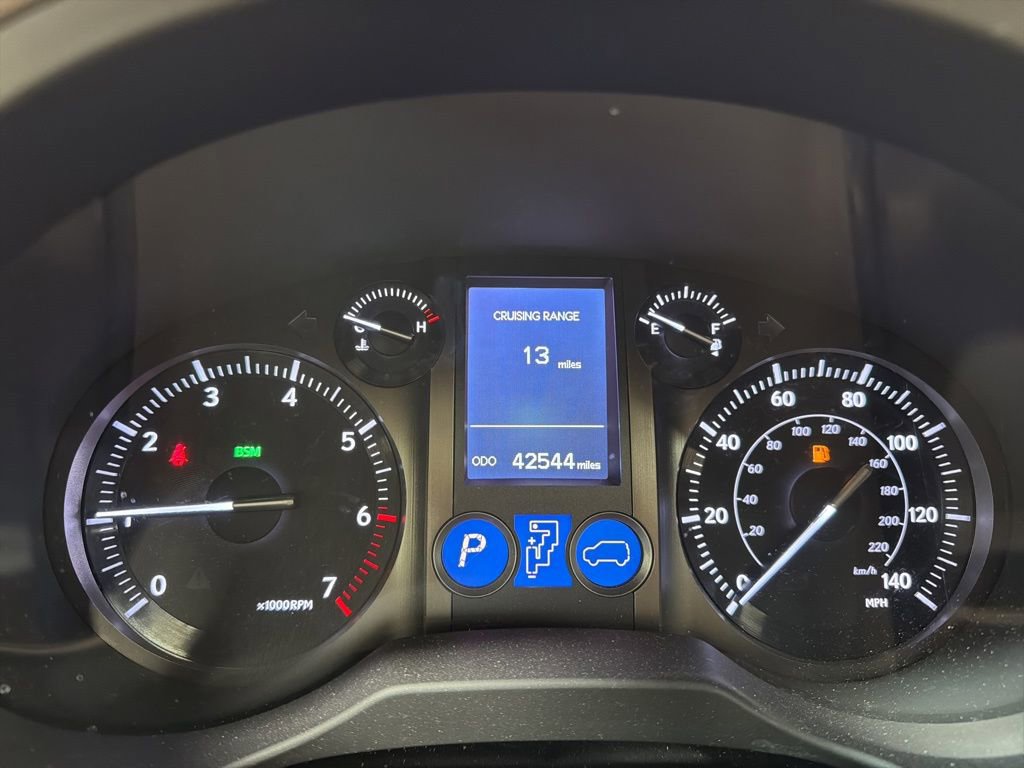 Used 2019 Lexus GX 460 Premium w/ Premium Package AWD/4WD image 27