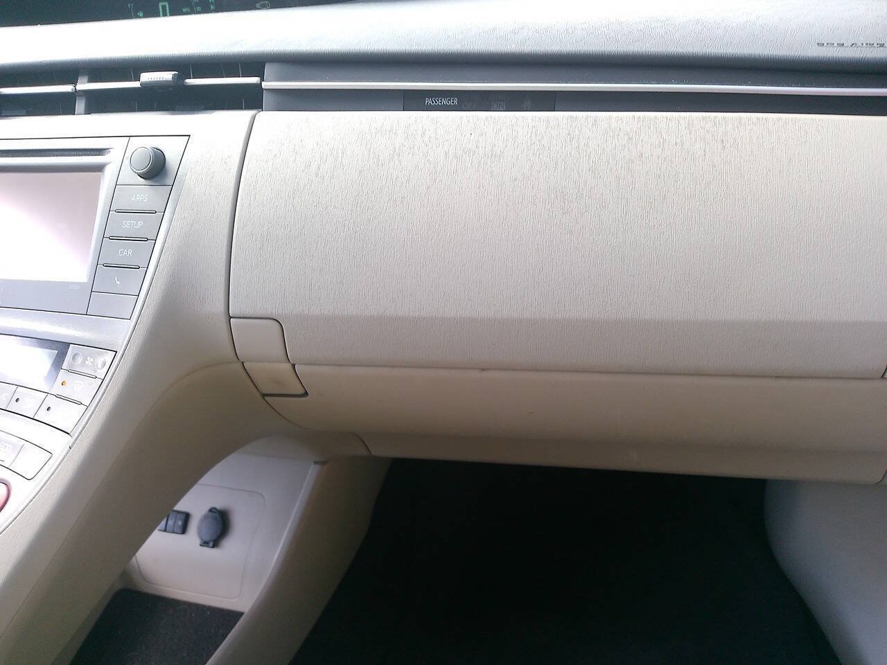 Used 2013 Toyota Prius Five FWD image 26