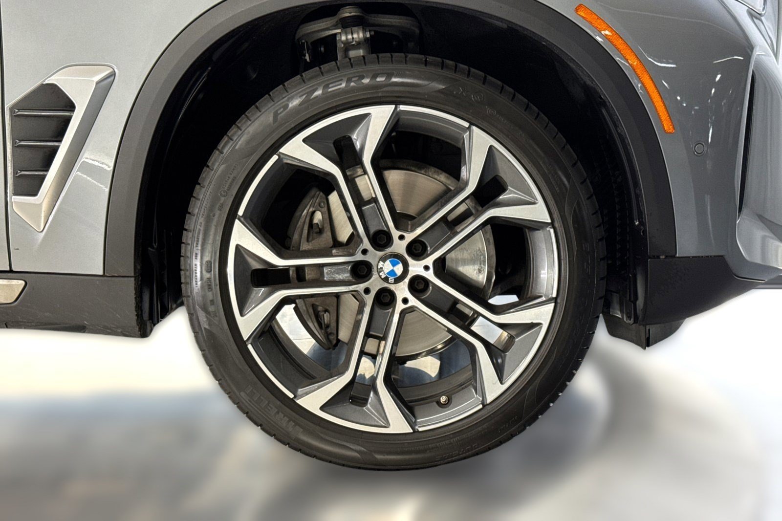 Used 2026 BMW X5 sDrive40i w/ Parking Assistance Package RWD image 11