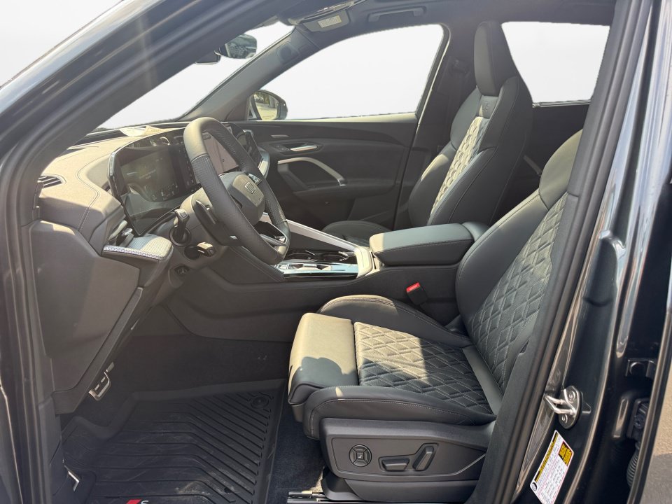 New 2026 Audi SQ5 Premium Plus AWD/4WD image 9