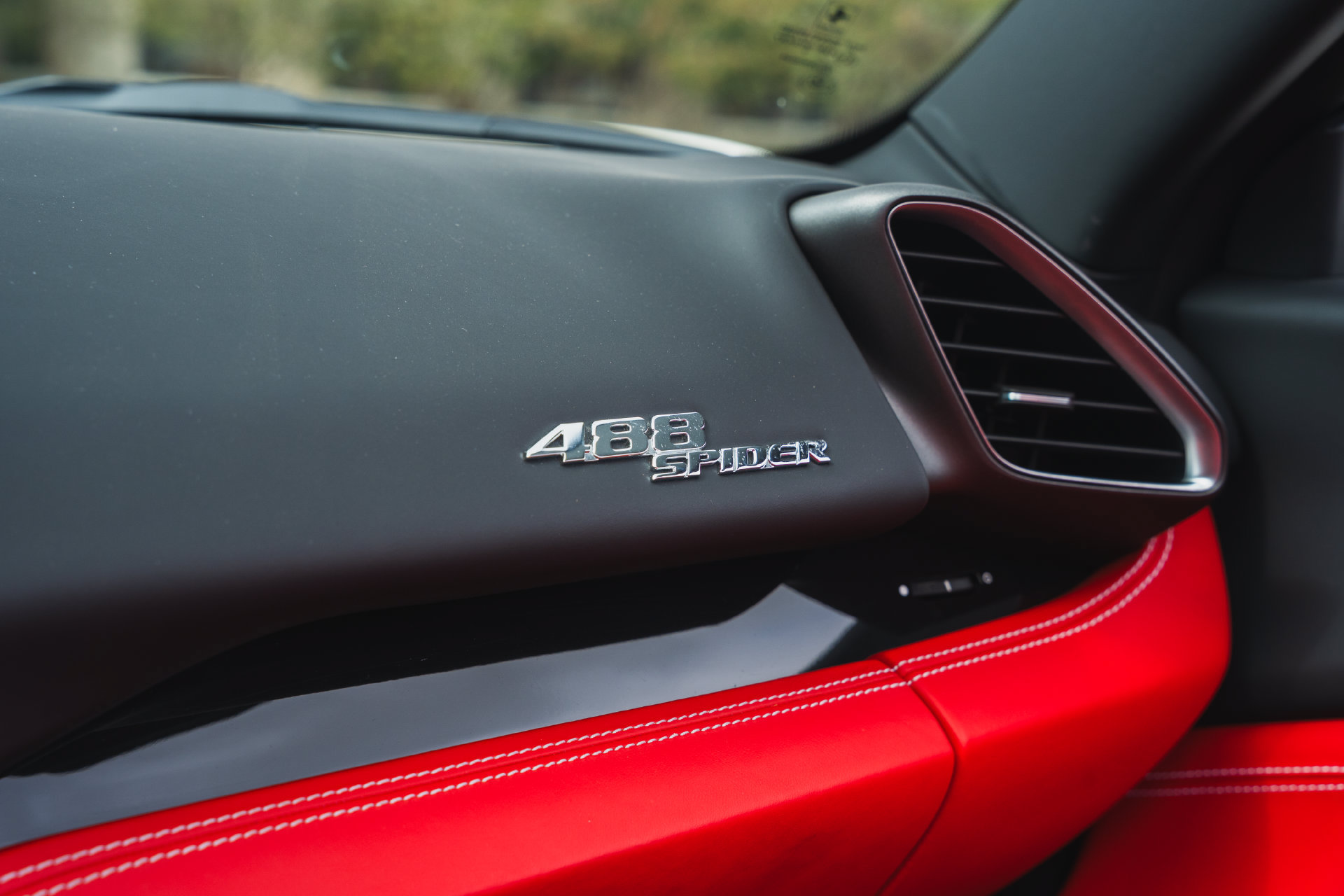 Used 2018 Ferrari 488 Spider RWD image 80