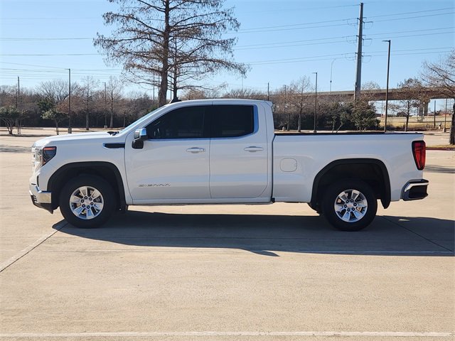 Used 2024 GMC Sierra 1500 SLE w/ Preferred Package image 4