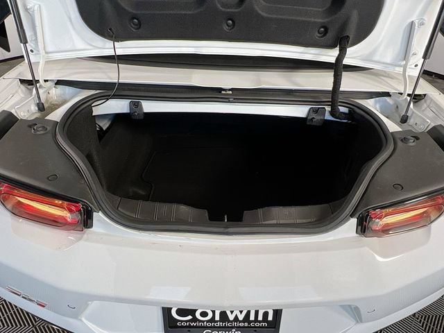 Used 2022 Chevrolet Camaro ZL1 RWD image 14