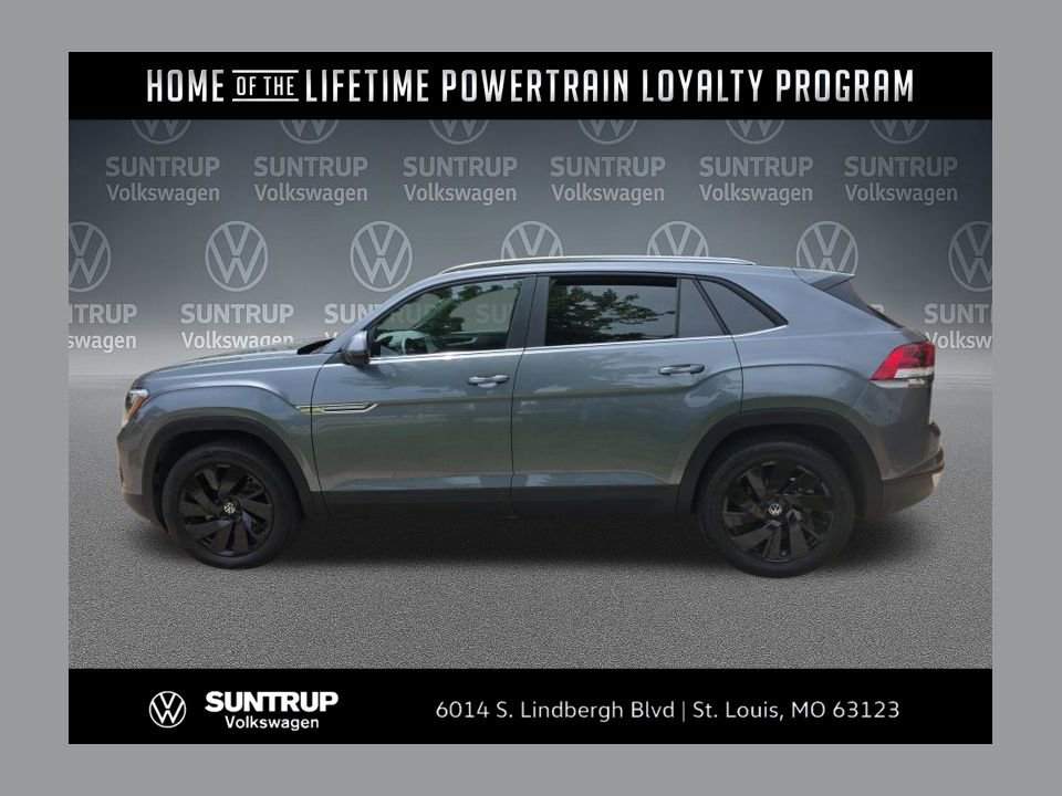 Used 2025 Volkswagen Atlas Cross Sport SE w/ Panoramic Sunroof Package