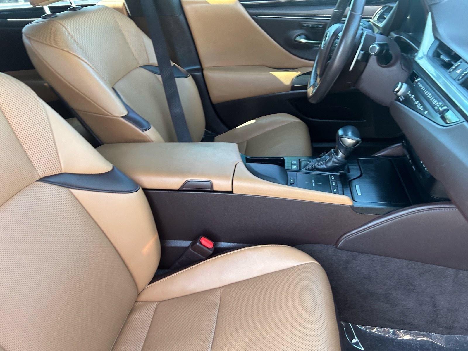 Used 2021 Lexus ES 300h w/ Premium Package FWD image 13