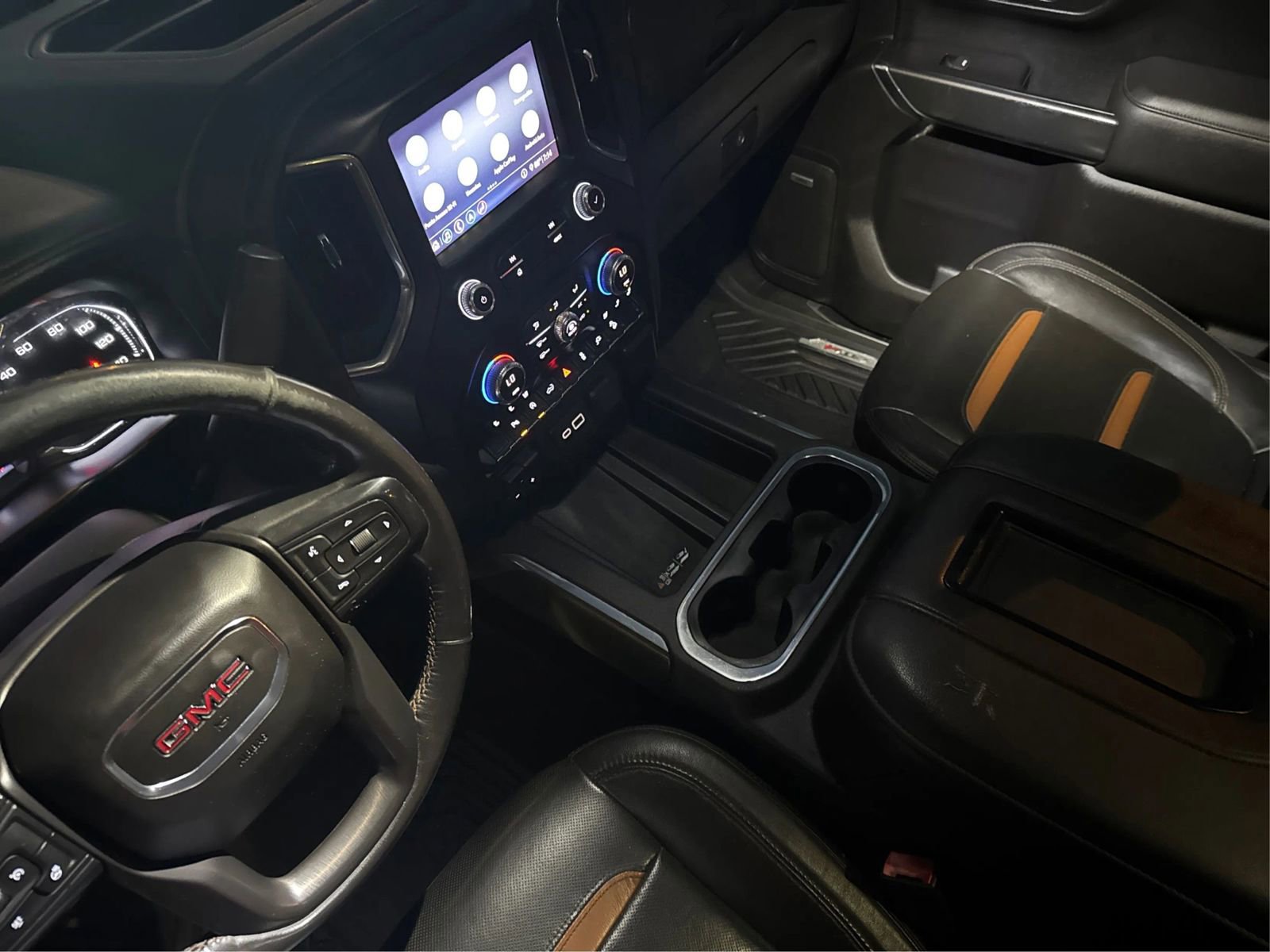 Used 2020 GMC Sierra 1500 AT4 w/ AT4 Premium Package AWD/4WD image 16