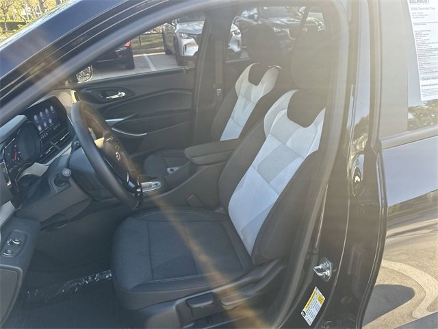 Certified 2024 Chevrolet Trax RS w/ Driver Confidence Package image 13