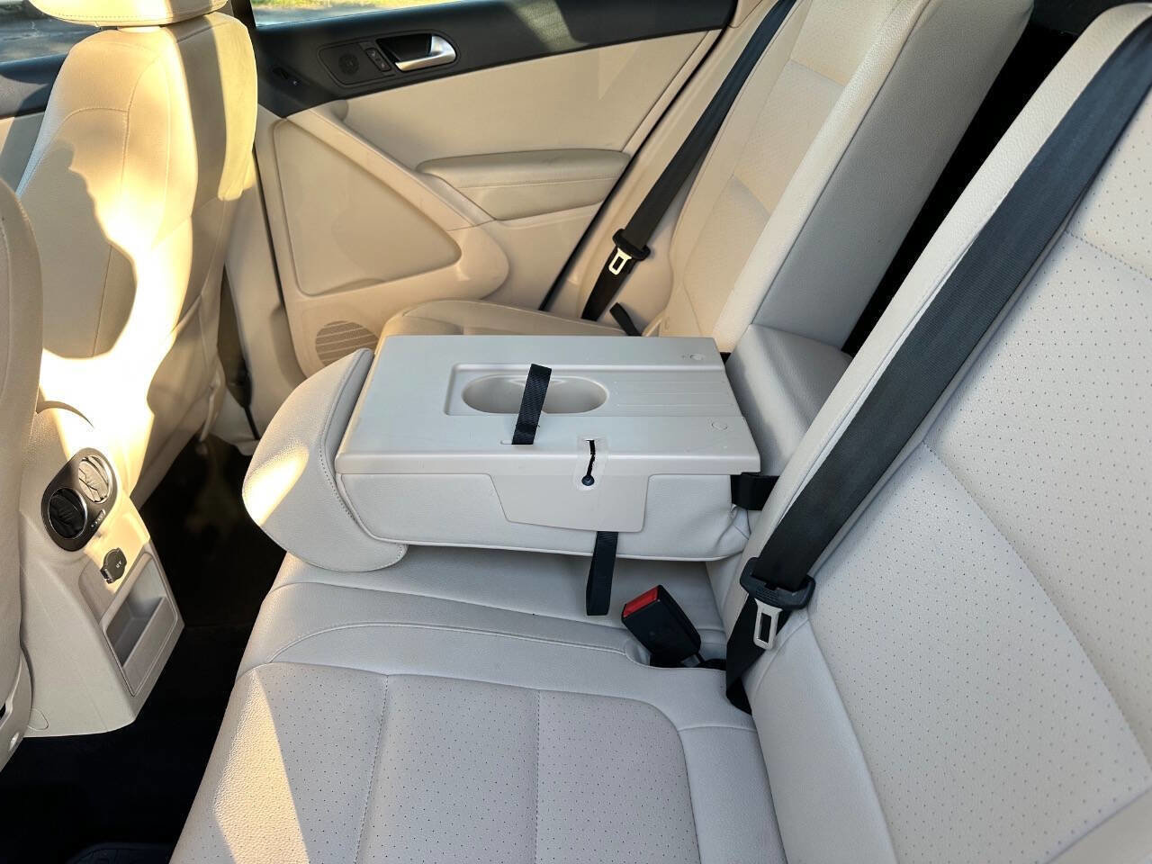 Used 2016 Volkswagen Tiguan S image 27