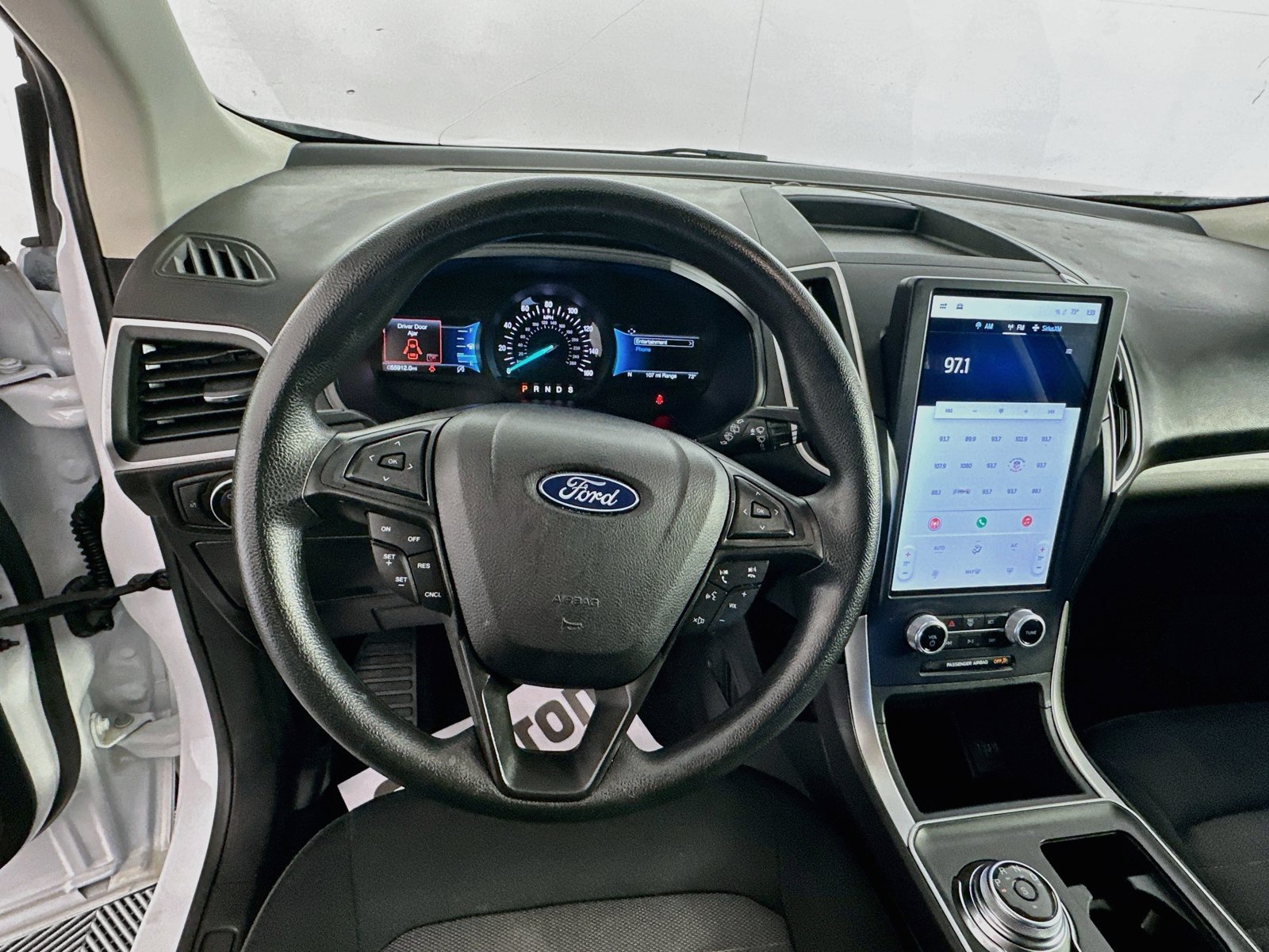 Used 2022 Ford Edge SE AWD/4WD image 11