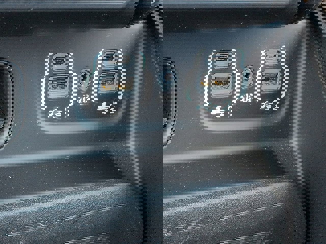 Used 2021 RAM 3500 Limited image 23