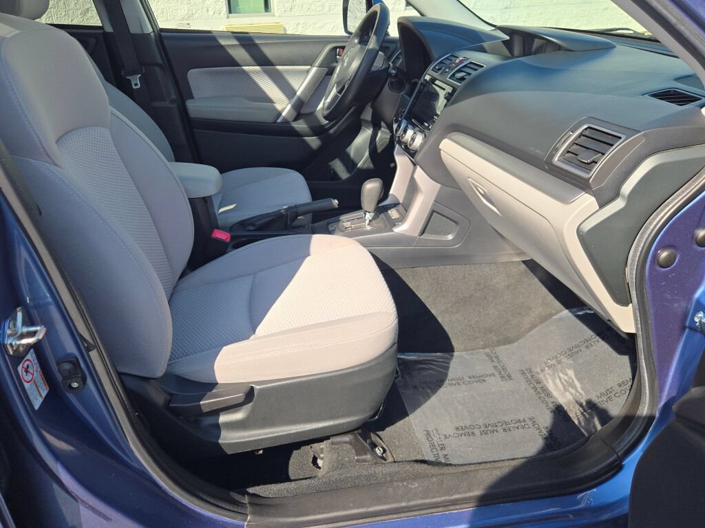 Used 2017 Subaru Forester 2.5i Premium AWD/4WD image 7