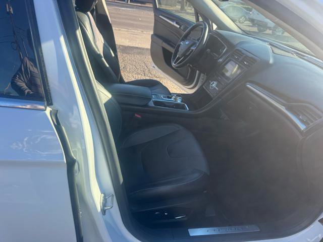 Used 2018 Ford Fusion Titanium image 10
