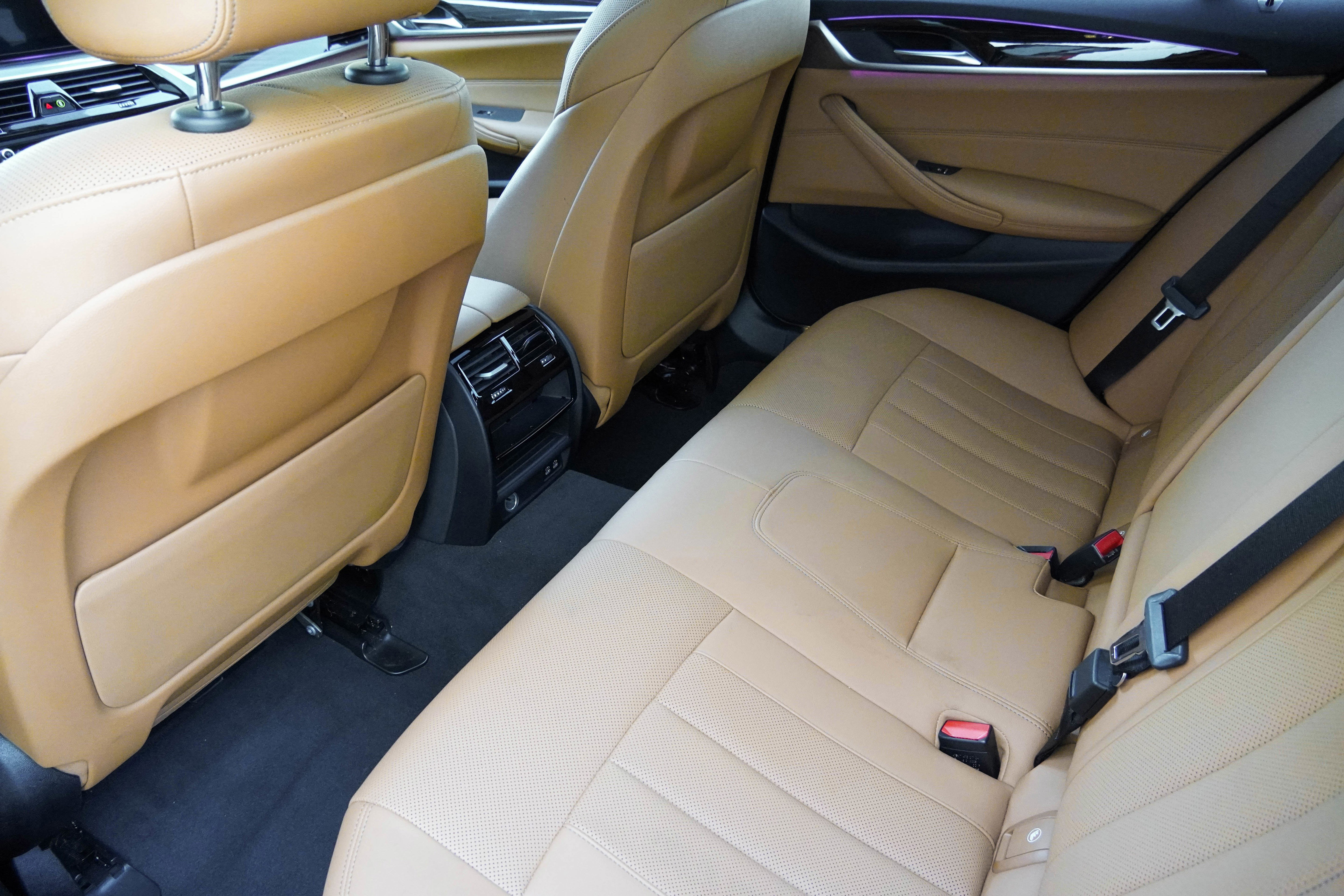 Certified 2023 BMW 530i w/ M Sport Package image 36