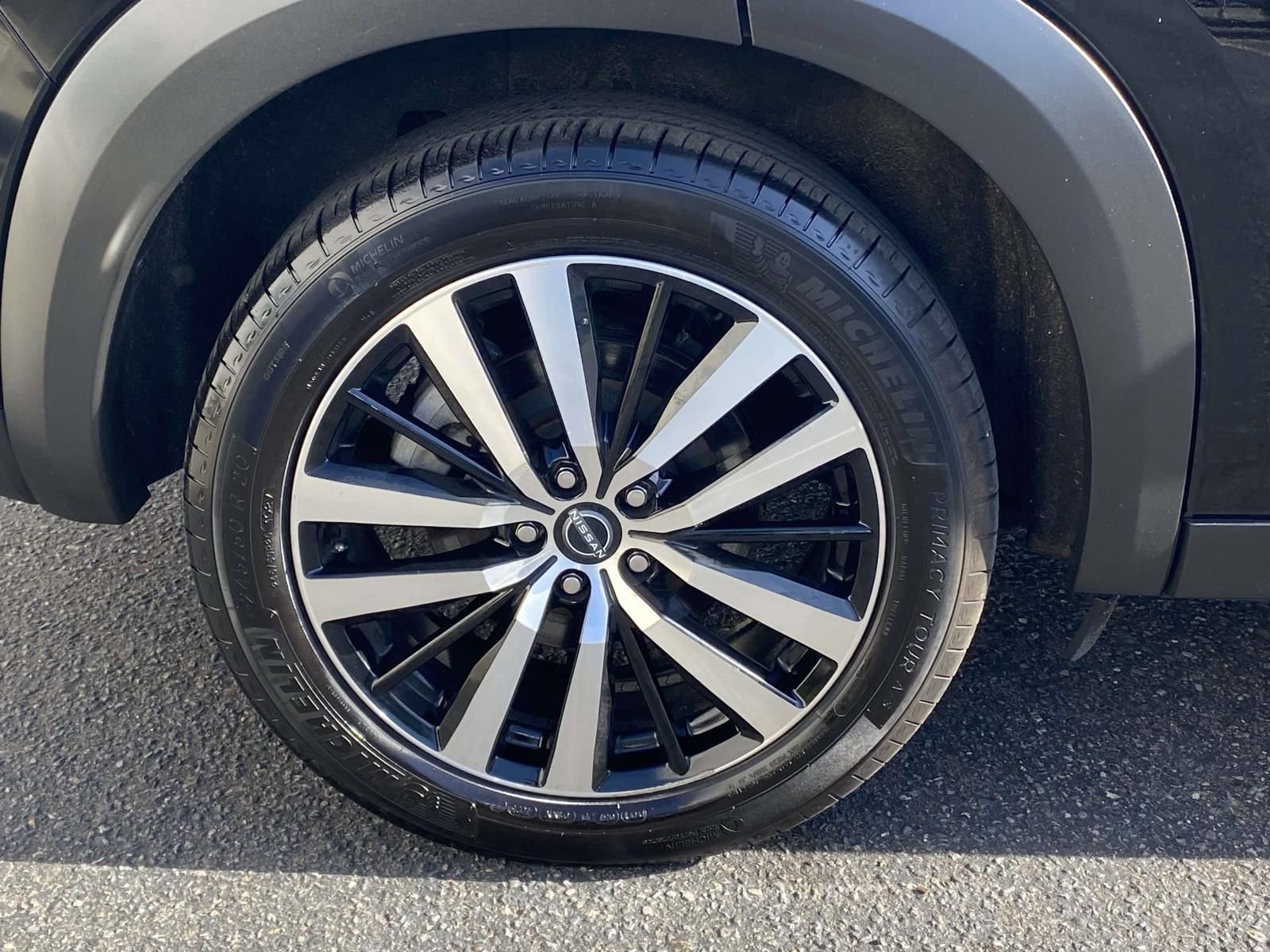 Used 2023 Nissan Pathfinder Platinum w/ Cargo Package AWD/4WD image 8