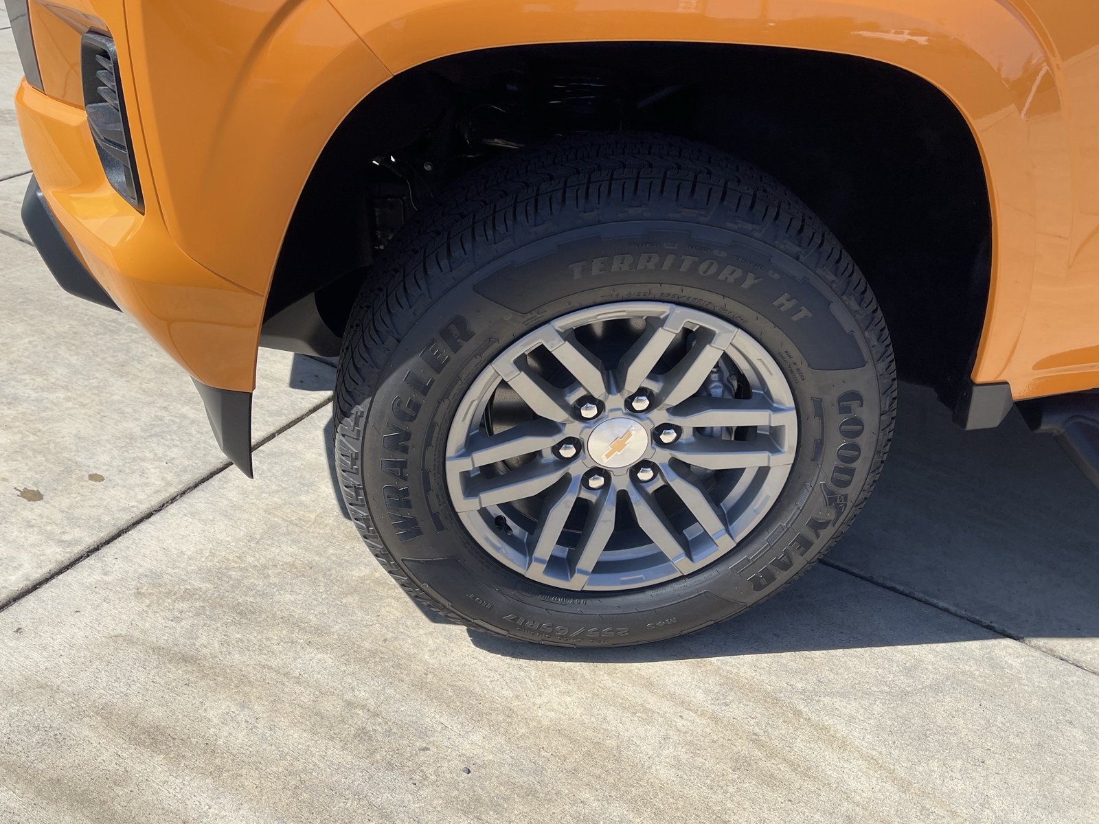 New 2026 Chevrolet Colorado LT w/ LT Convenience Package AWD/4WD image 9