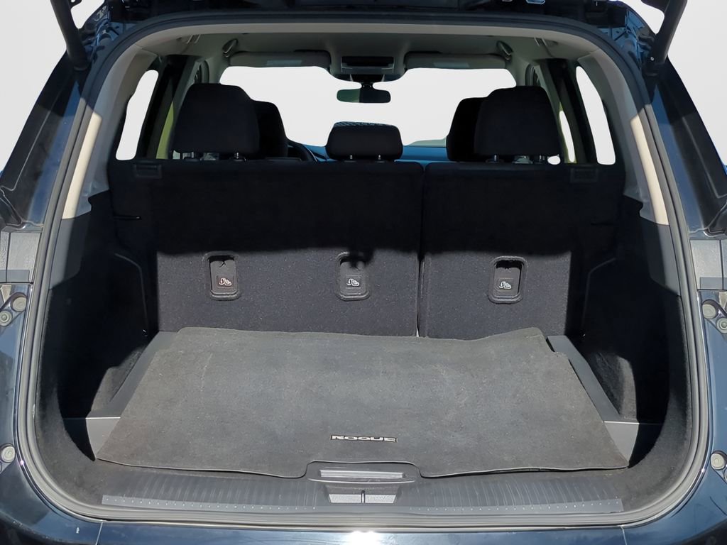 Certified 2024 Nissan Rogue SV image 13