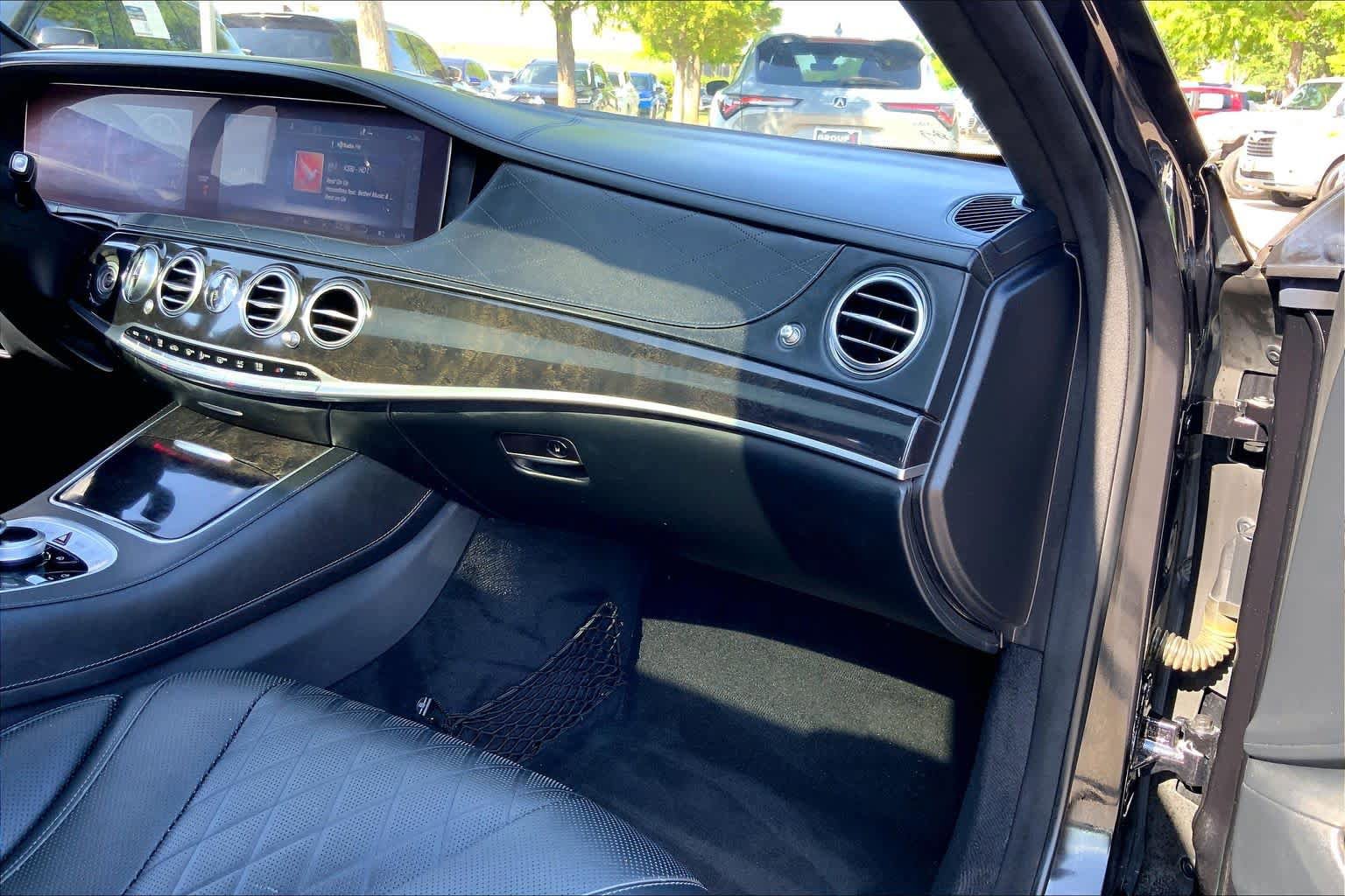 Used 2019 Mercedes-Benz S 560 4MATIC Sedan image 19
