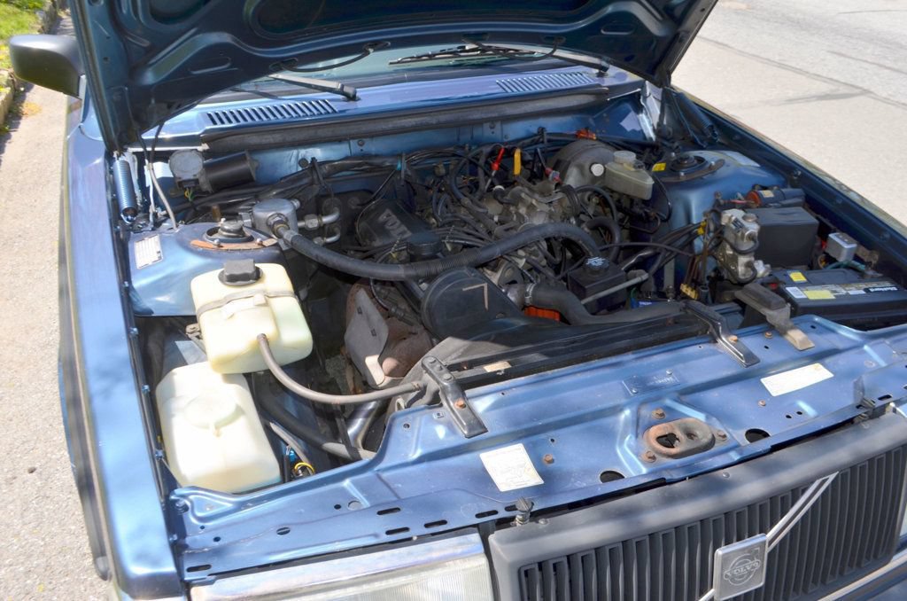 Used 1992 Volvo 240 Wagon RWD image 28