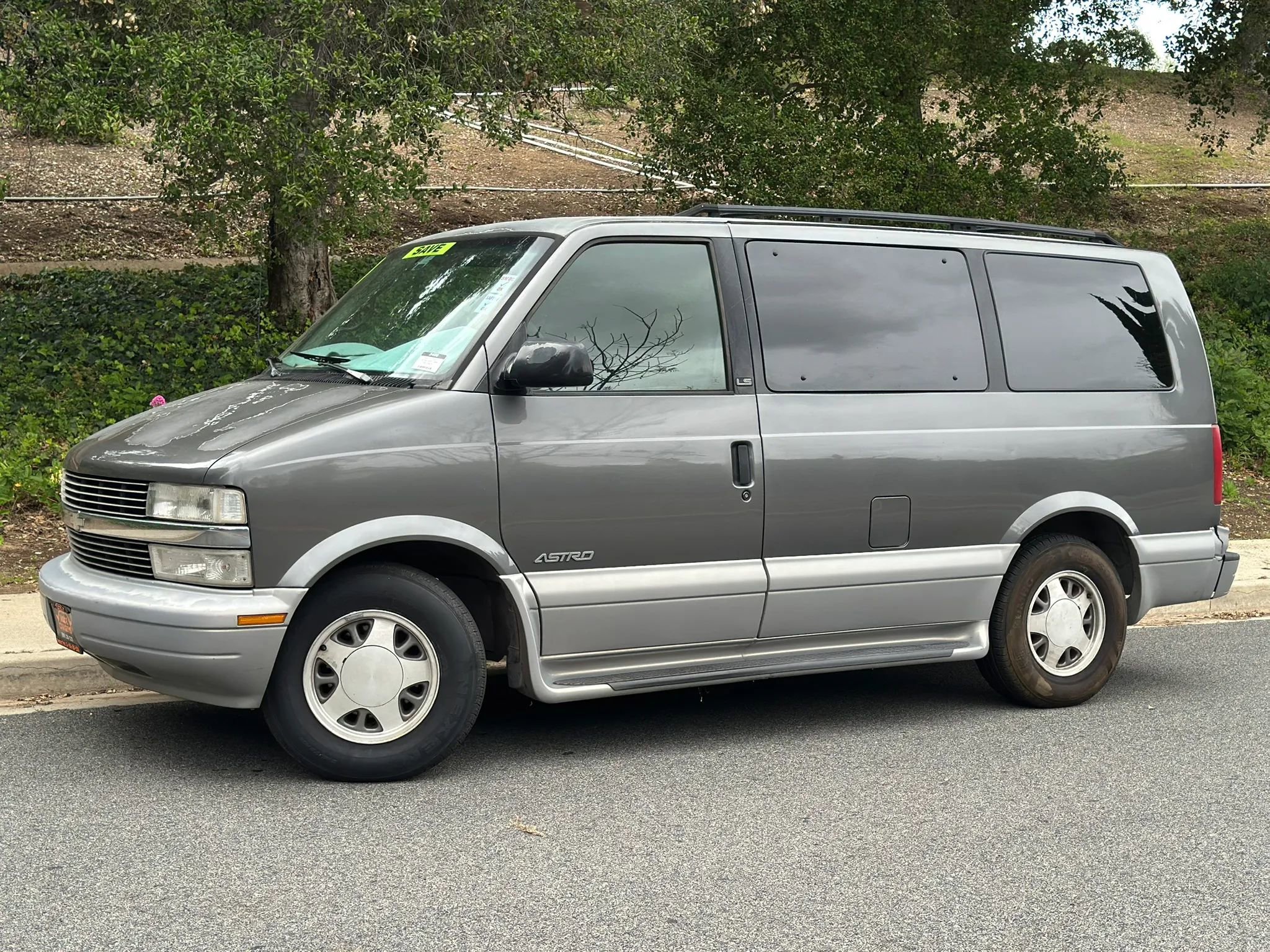 Used 2000 Chevrolet Astro Passenger