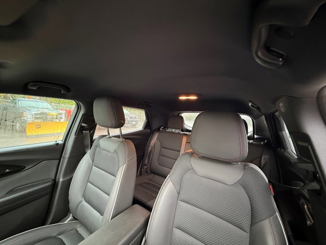 Used 2023 Chevrolet TrailBlazer RS w/ Convenience Package AWD/4WD image 30