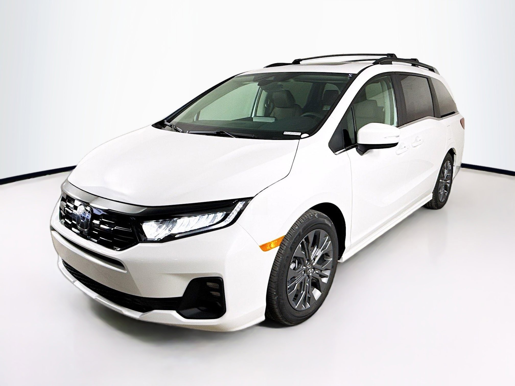 New 2026 Honda Odyssey Touring image 4