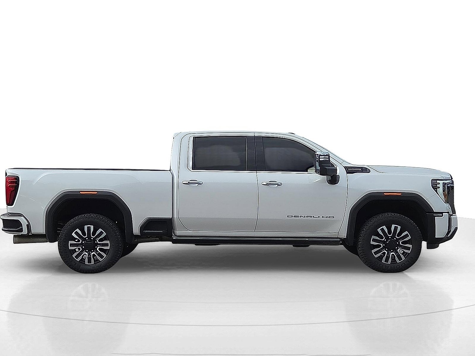 Used 2024 GMC Sierra 2500 Denali Ultimate image 6
