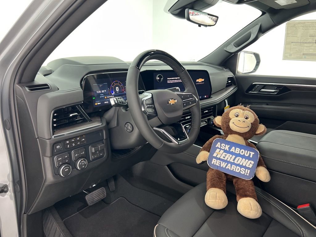 New 2026 Chevrolet Suburban Premier image 9