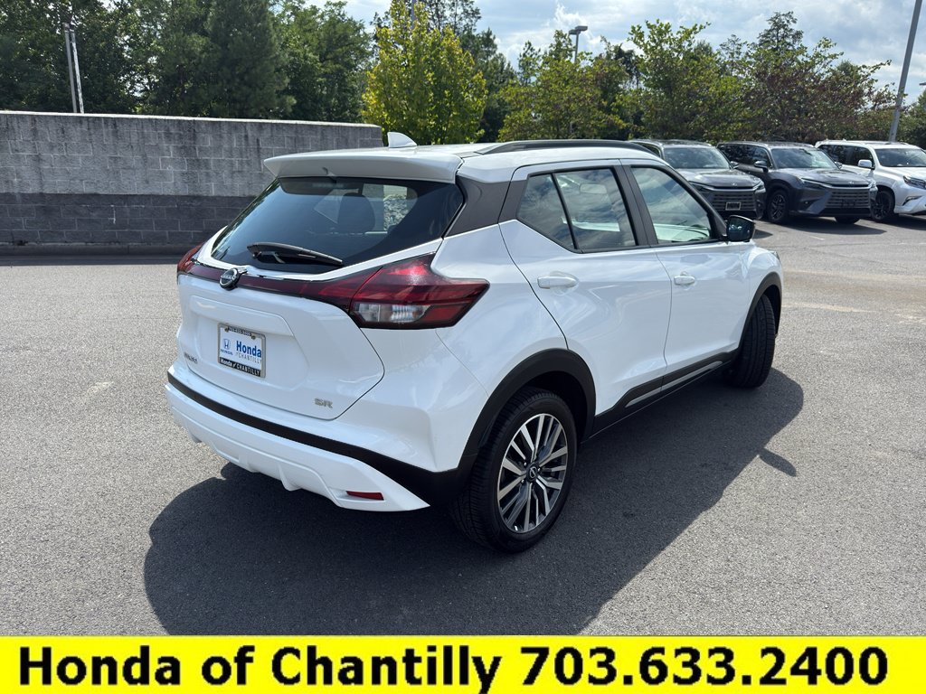 Used 2022 Nissan Kicks SR FWD image 7