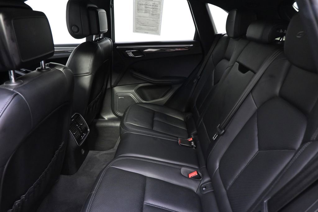 Used 2018 Porsche Macan GTS AWD/4WD image 22