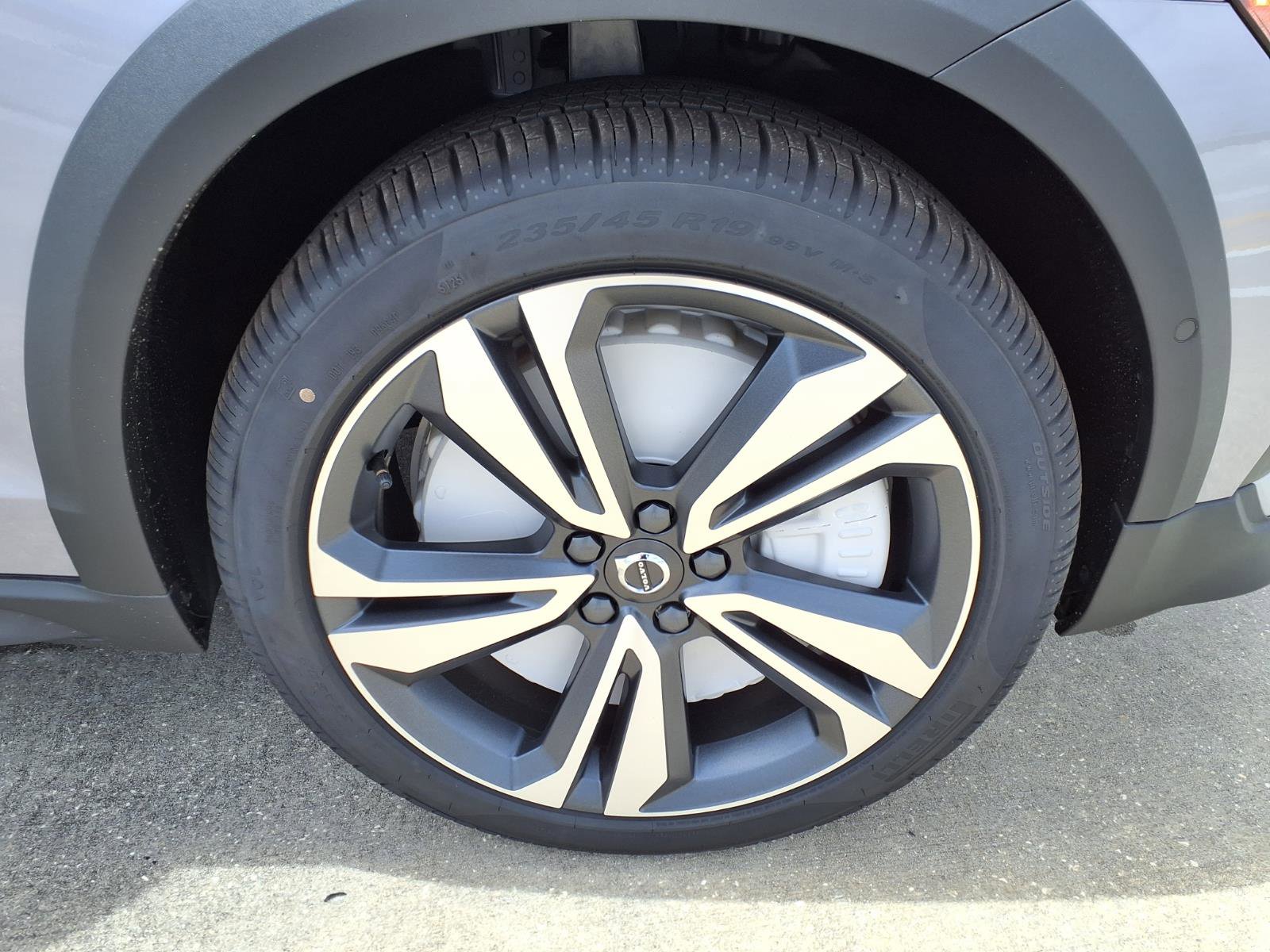 New 2026 Volvo V60 B5 Cross Country Plus w/ Protection Package Premier AWD/4WD image 9