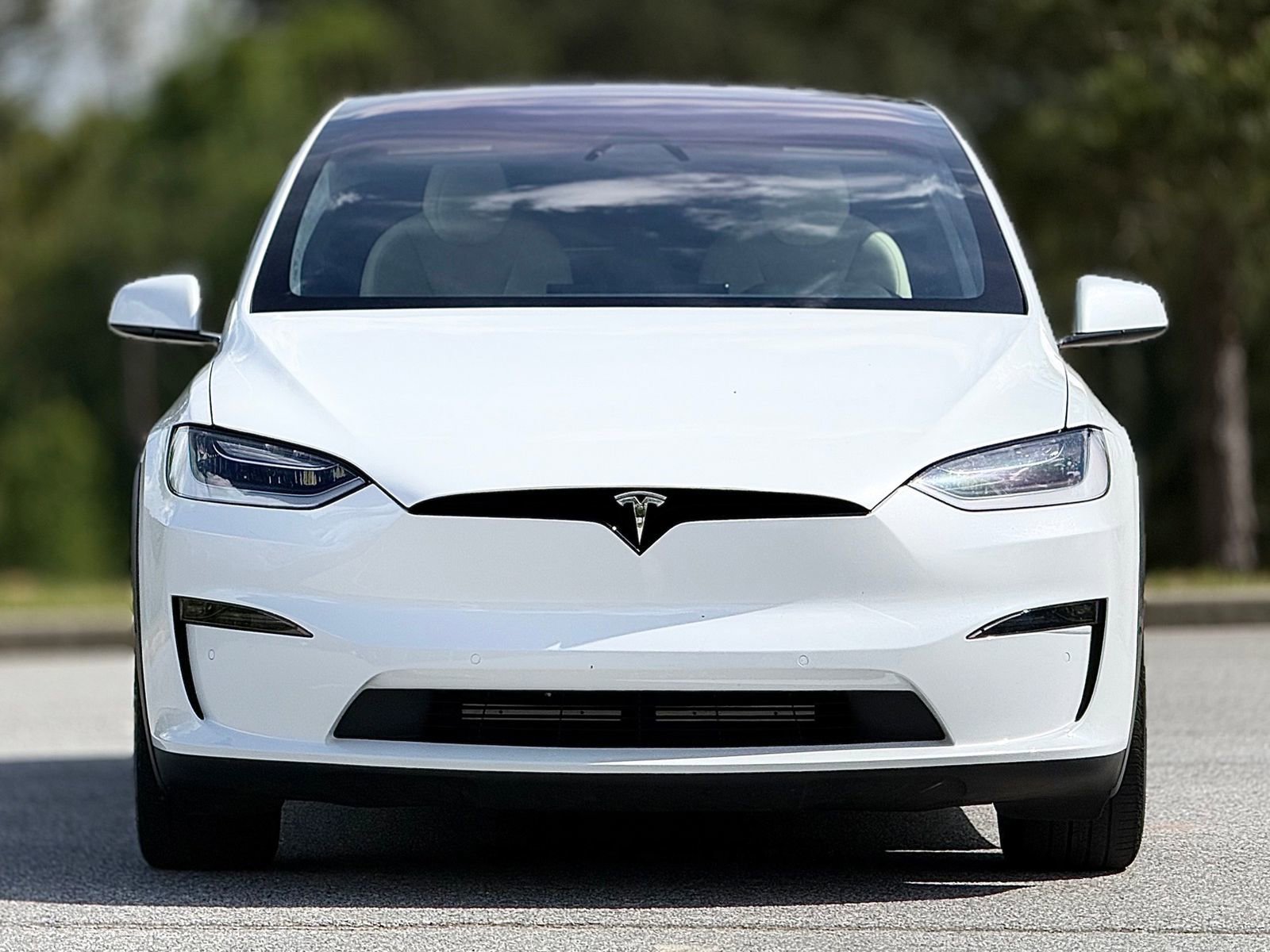 Used 2022 Tesla Model X image 3