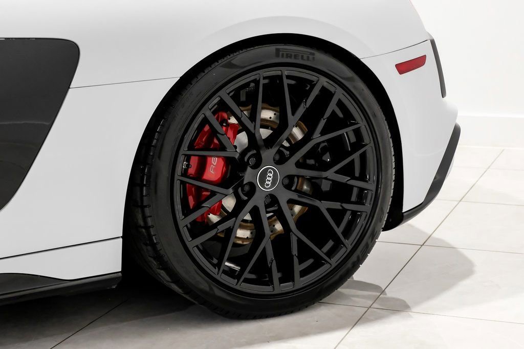 Used 2020 Audi R8 V10 w/ 20" Wheel Package image 48
