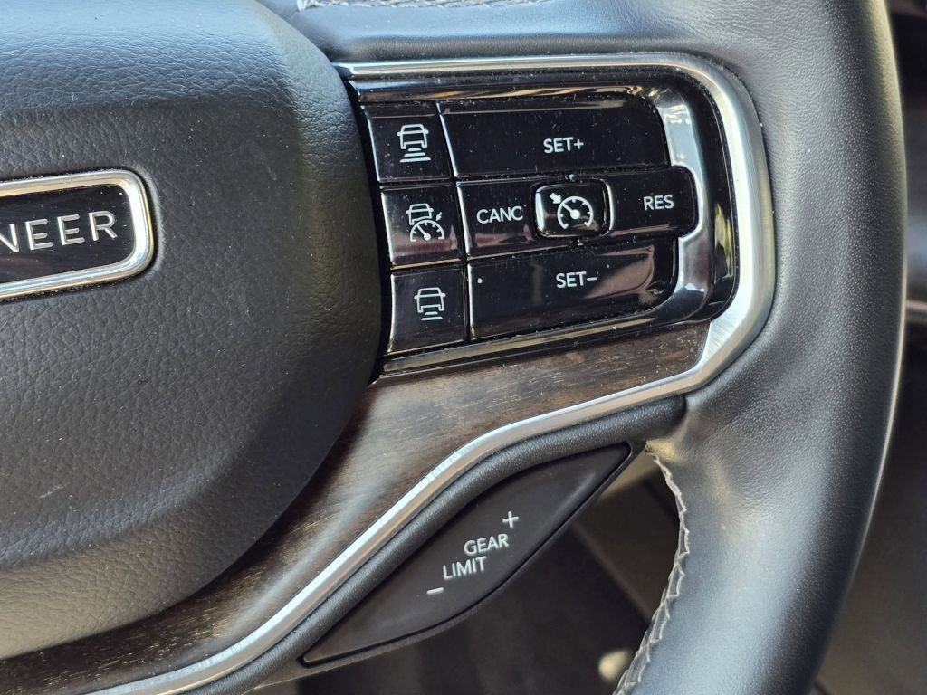 Used 2022 Jeep Grand Wagoneer Series I AWD/4WD image 12