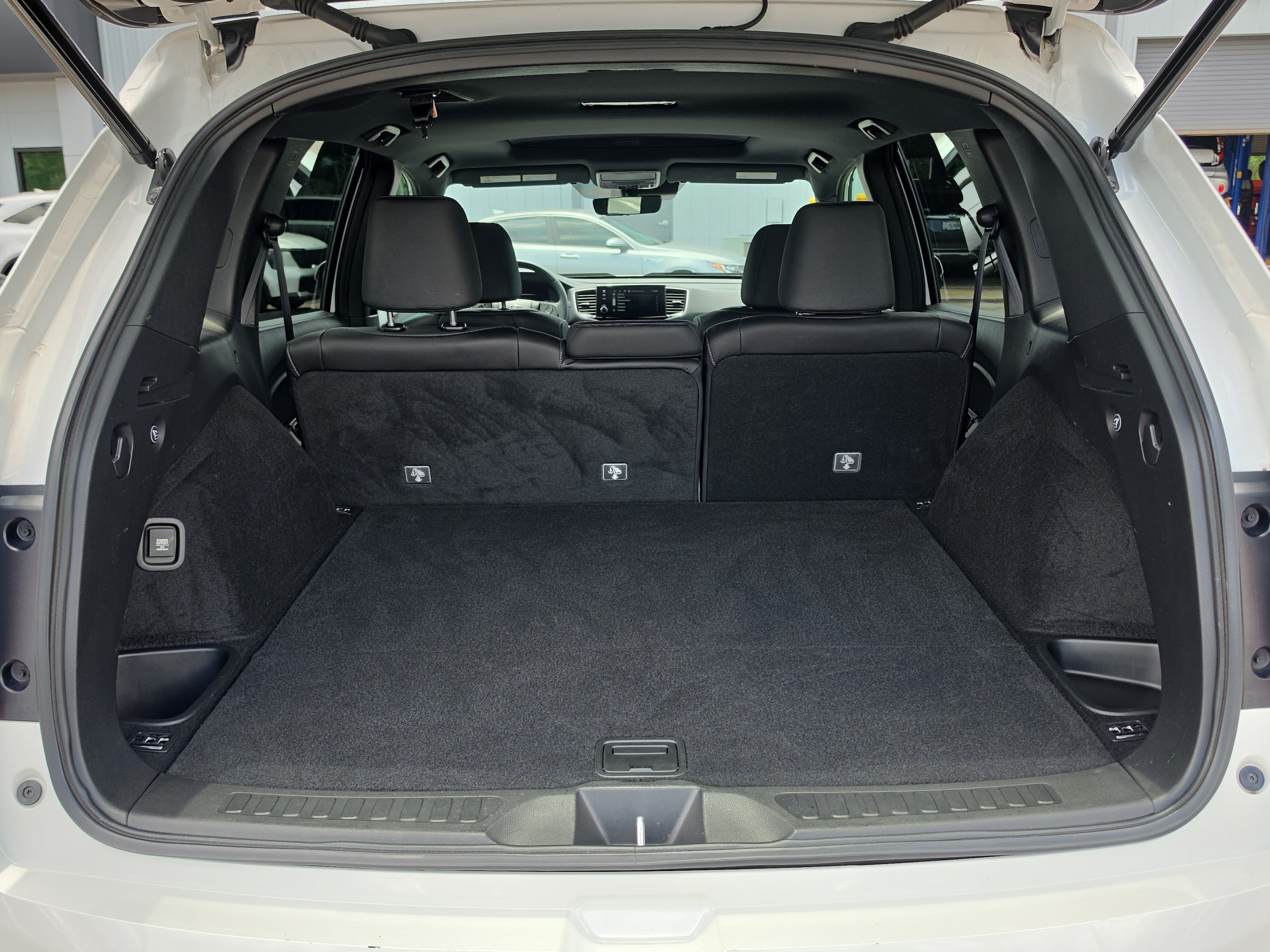 Used 2024 Honda Passport EX-L image 10