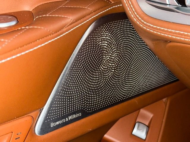 Used 2020 BMW ALPINA B7 xDrive w/ Luxury Rear Seating Package image 18