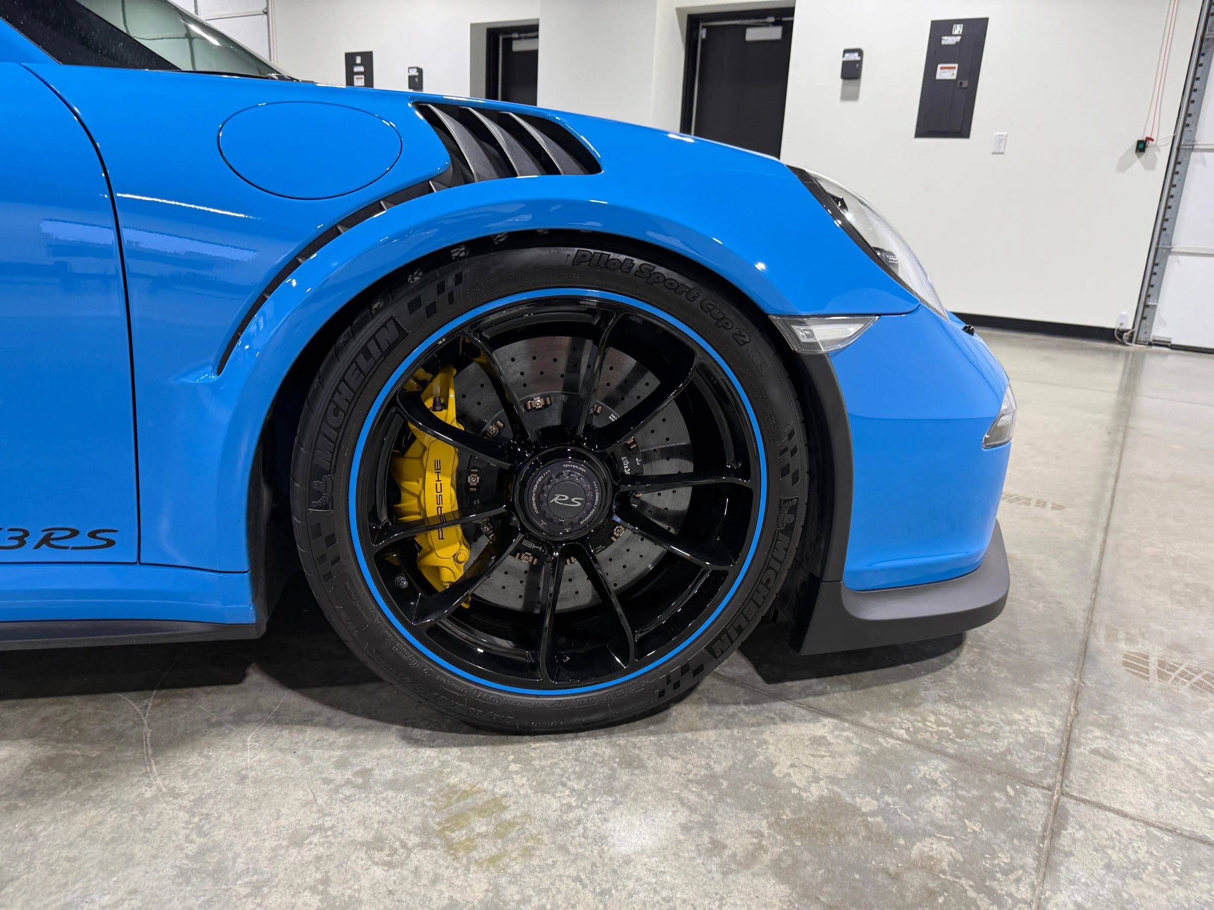 Used 2016 Porsche 911 GT3 RS RWD image 23