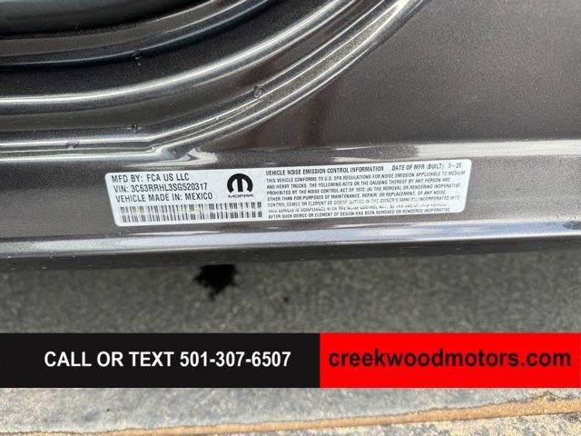Used 2025 RAM 3500 Big Horn AWD/4WD image 19