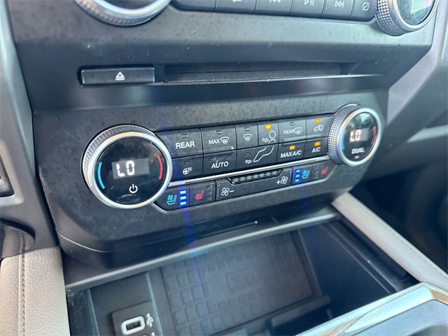 Certified 2018 Ford Expedition Max XLT w/ Equipment Group 202A image 21