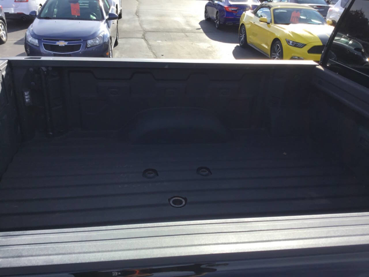 Used 2025 GMC Sierra 2500 AT4 image 8